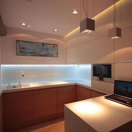 Modern & Resto Apartments Krakow Luaran gambar